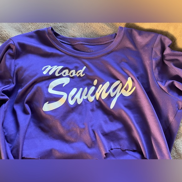 Cropped graphic tee - Picture 2 of 4